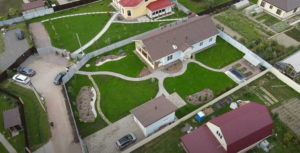 https://pskov.mslandshaft.ru/storage/app/uploads/public/642/bbe/6fe/642bbe6fedc67097165034.png